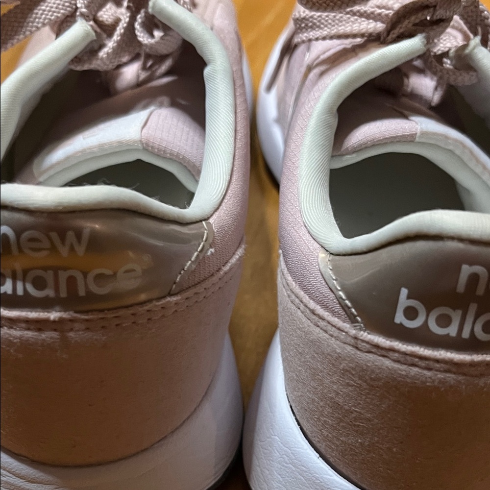 New Balance Women's Light Pink Sneakers - Picture 4 of 7